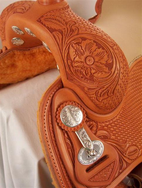 Used Saddle:- Image Number:2
